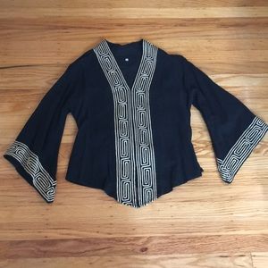 Thai style v neck long sleeve black top - medium